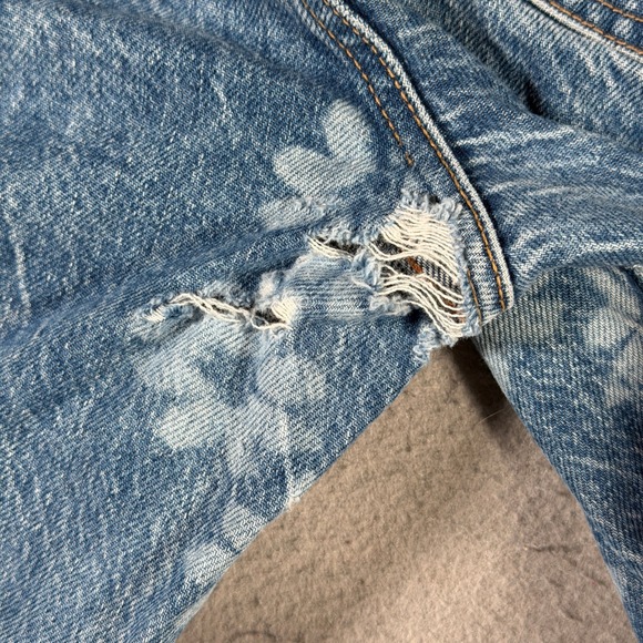 Free People We The Free Floral Barrel Leg Jean Blue High Rise Size 32 Distressed - Picture 10 of 13